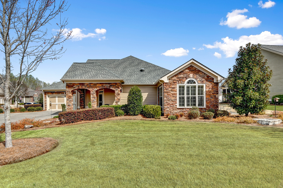 321 Shade Tree Circle
