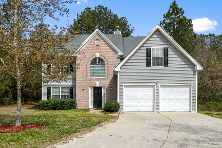 2319 Vineyard Court