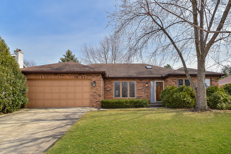 1508 E Bailey Rd