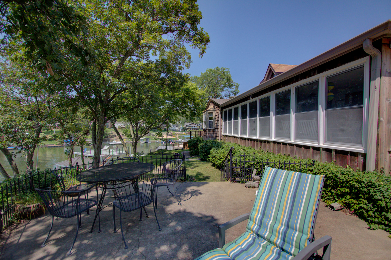 33 H St, Lake Lotawana, MO, 64086