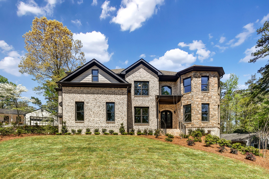 2635 Indian Lake Drive