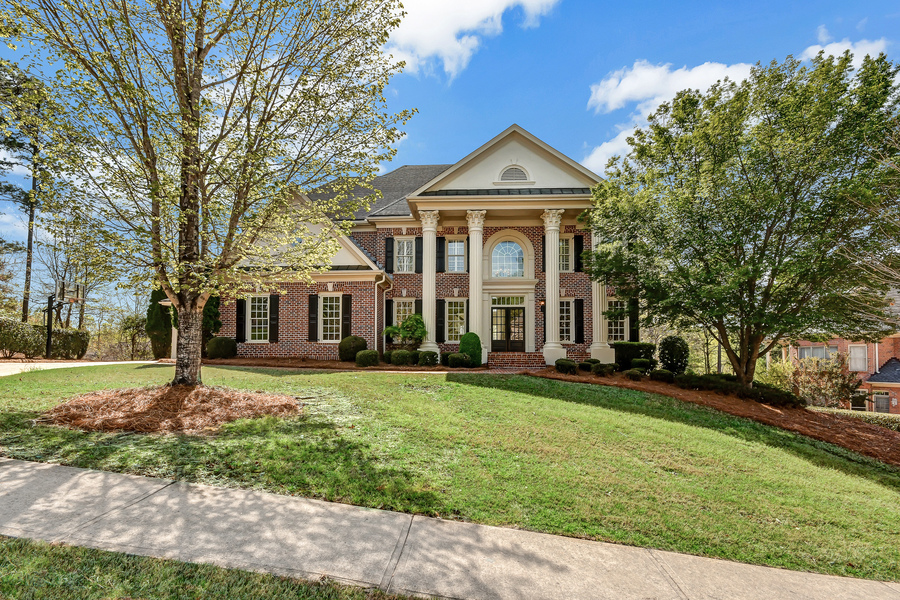318 Aviemore Lane