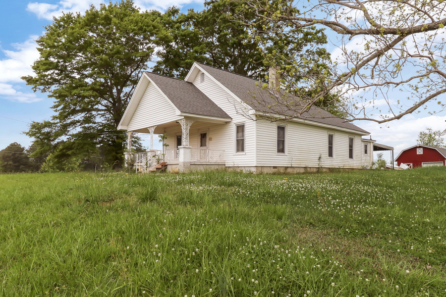 2024 Lone Oak Road