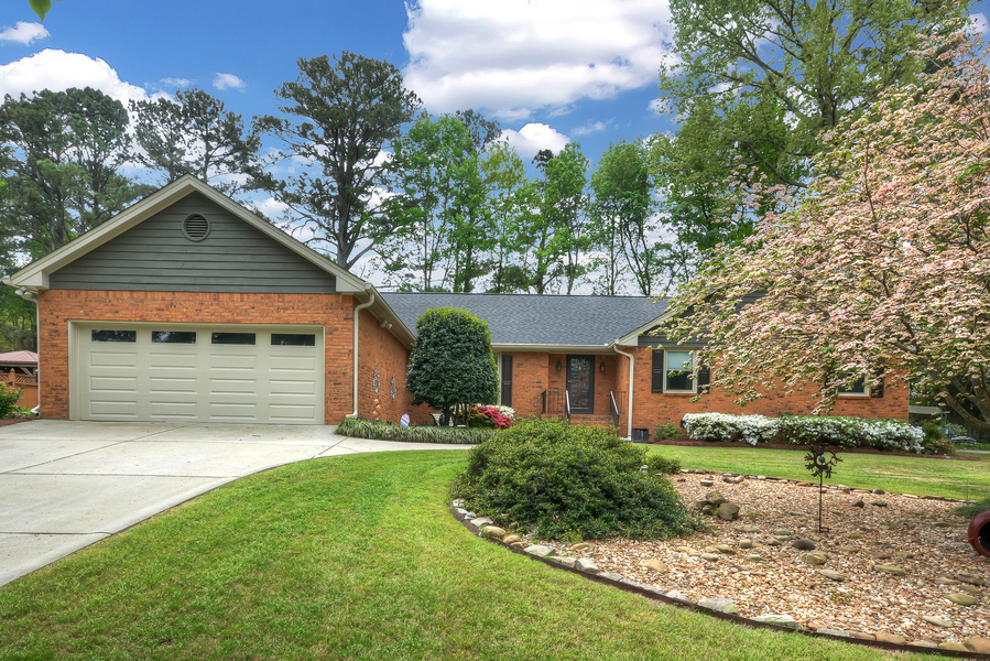 2977 Four Oaks Drive