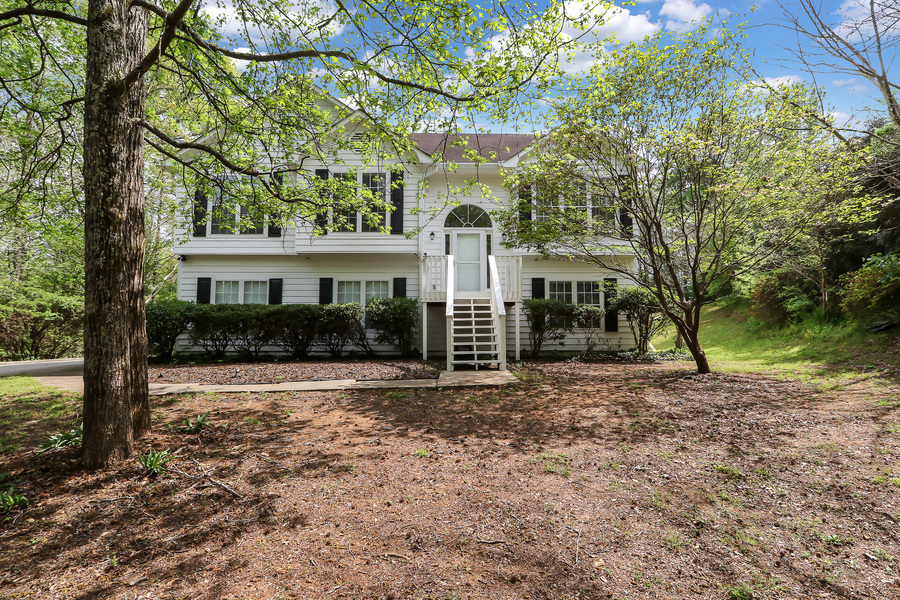 78 River Park Way