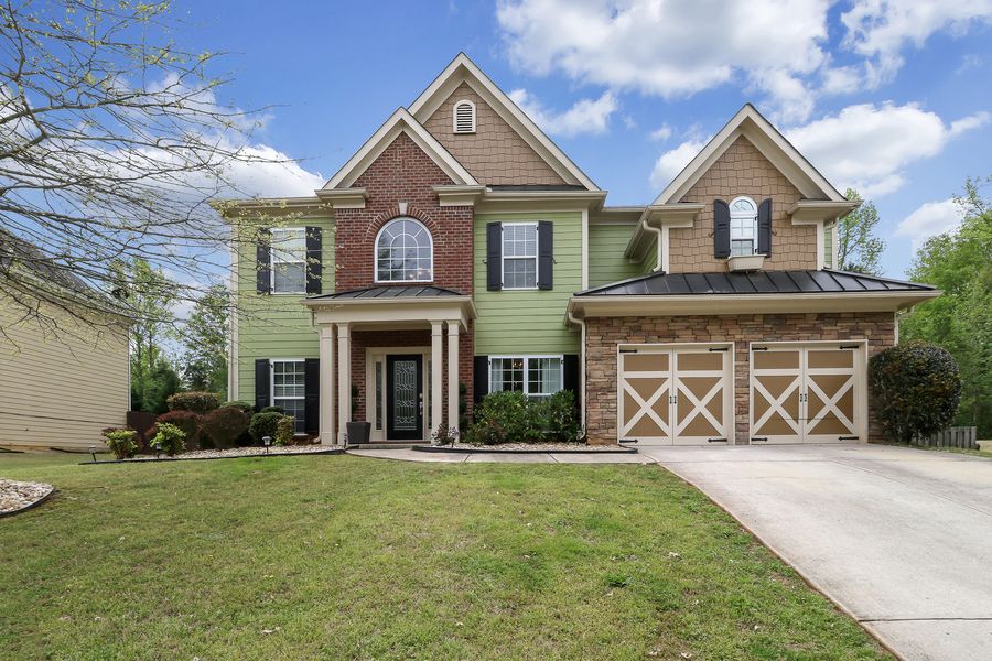7016 Roselake Circle