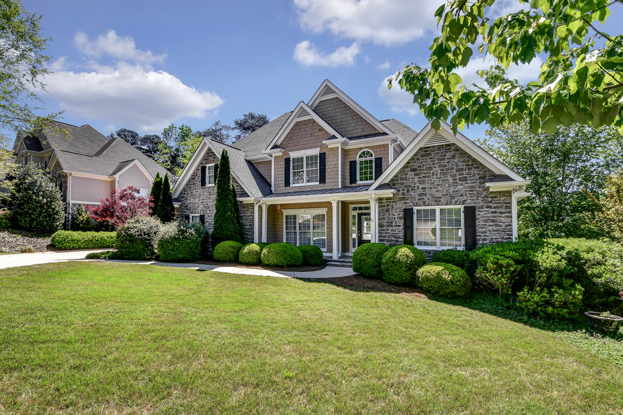 3512 Lake Ridge Drive