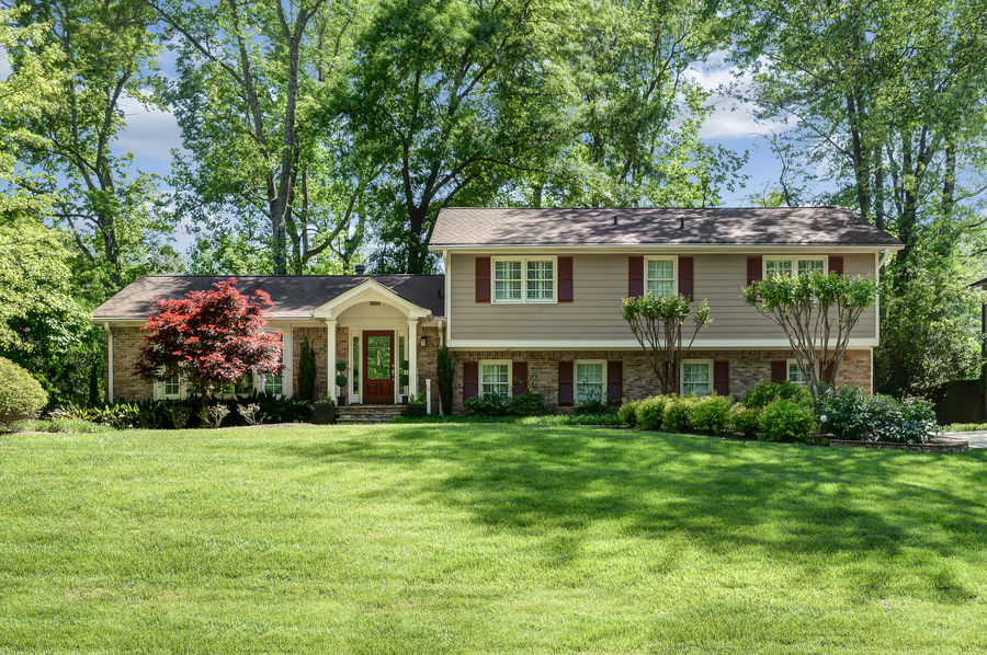 1143 Aurora Court