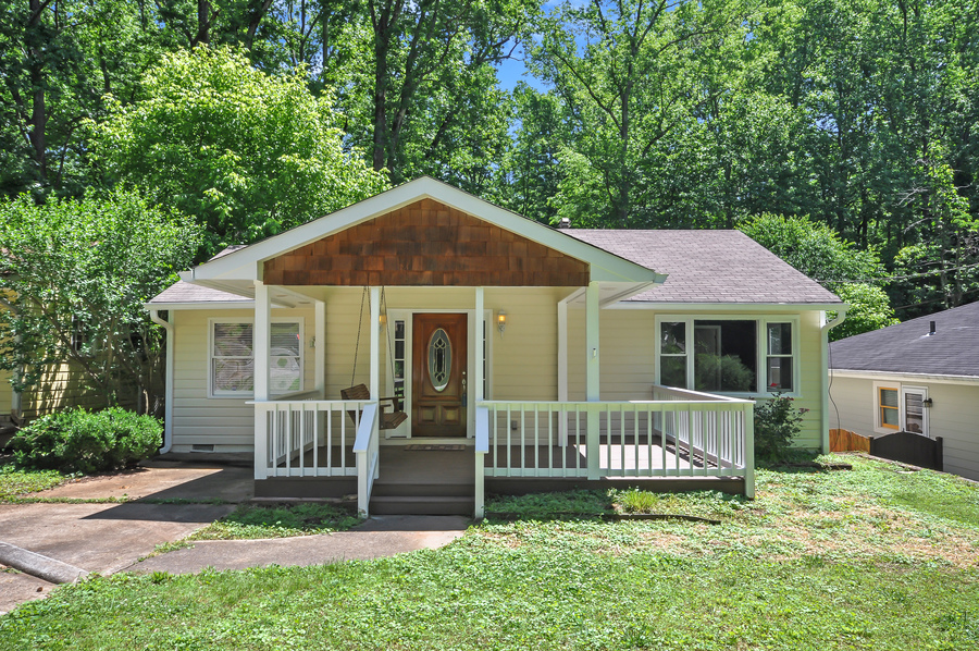 102 Rogers Street SE