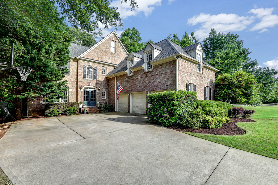 4550 N River Drive