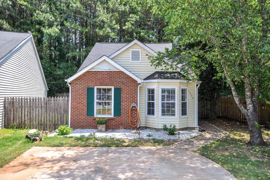 1800 Commonwealth Drive