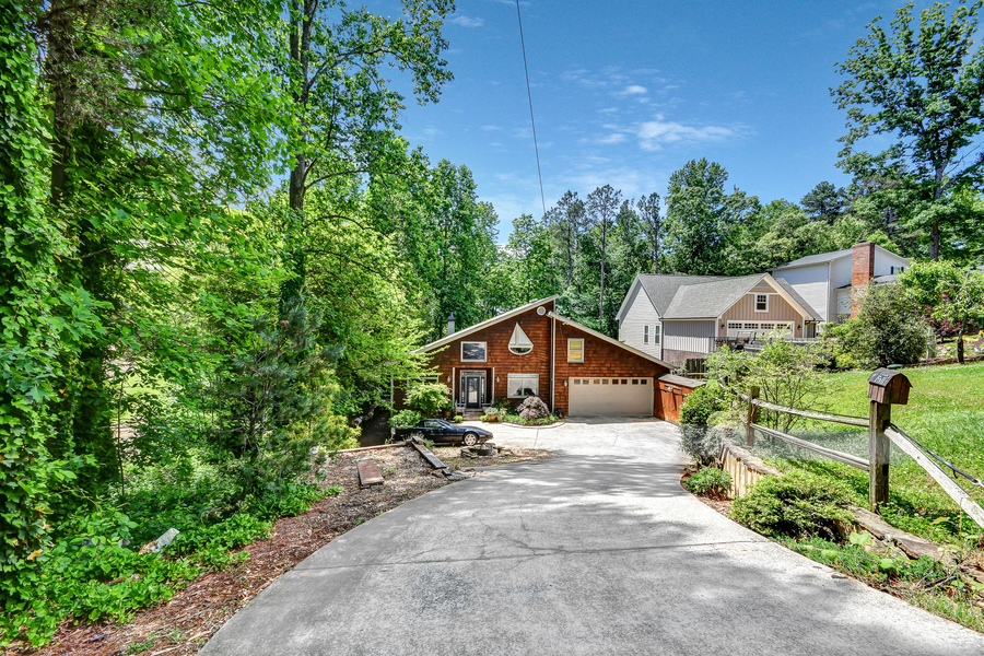 9225 Ponderosa Trail