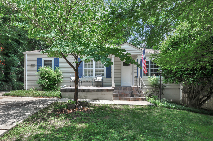 1095 Jane's Lane