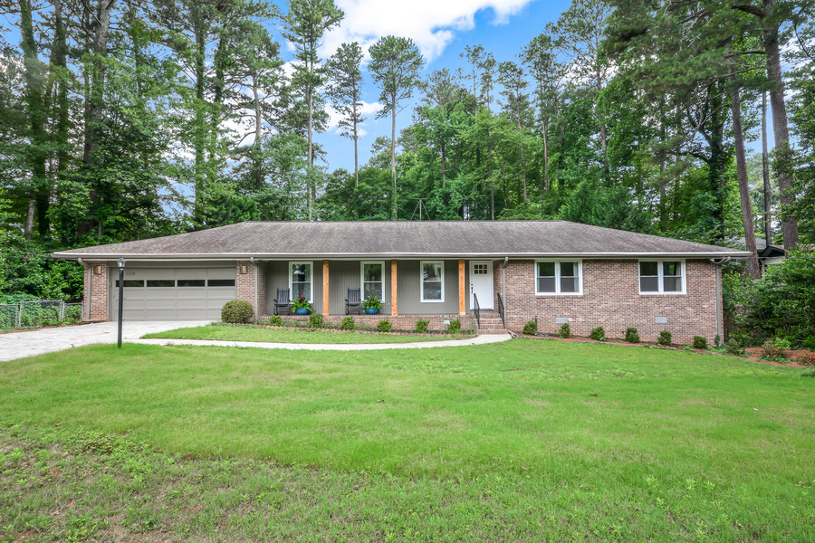 1804 Crestline Drive NE