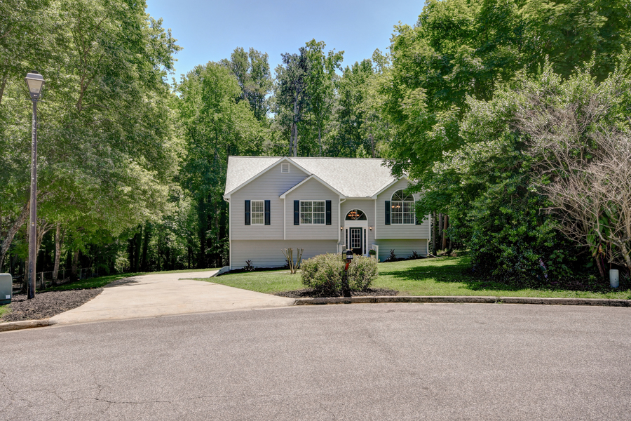 8140 Estee Drive