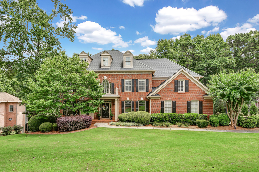 2160 Lake Grove Lane