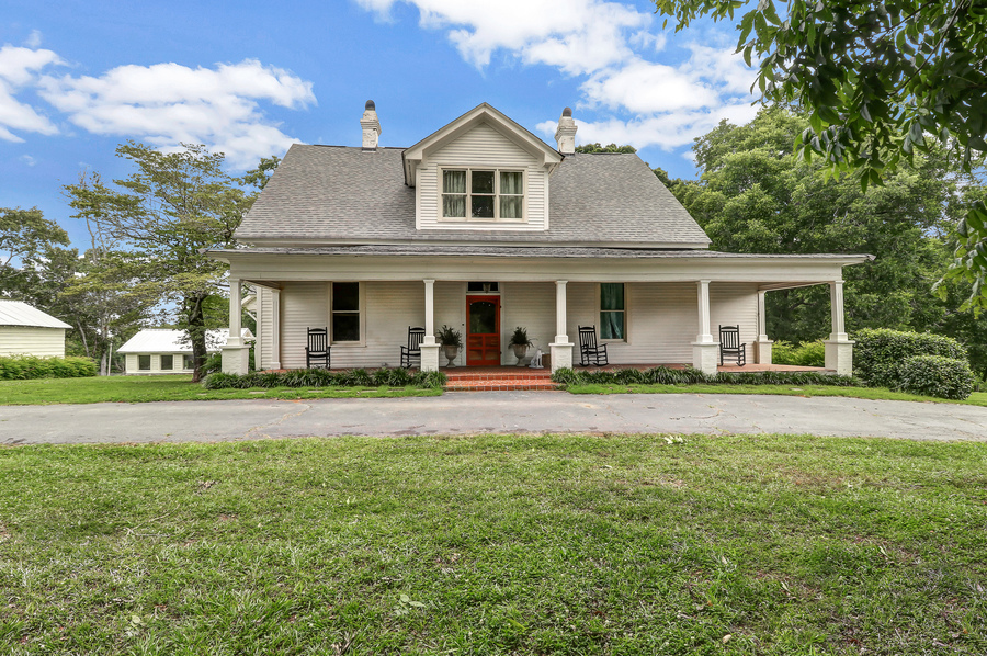 701 West Hwy 16