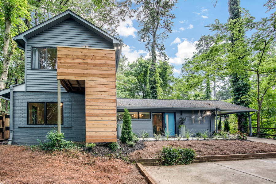988 Cardova Drive NE