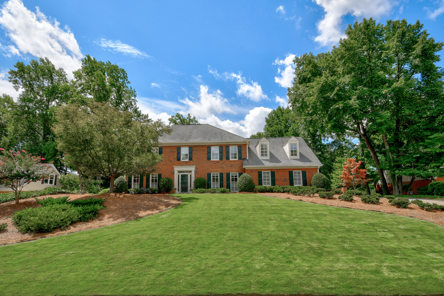 4677 Glenforest Drive