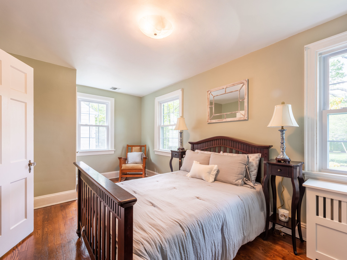 420 Hunt Lane, Manhasset, NY, 11030