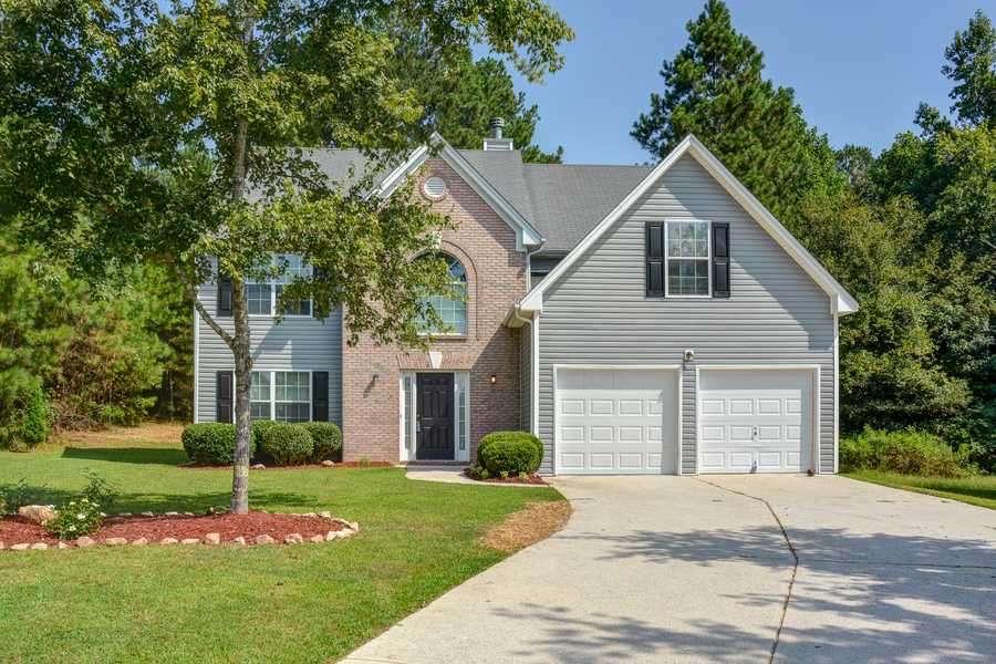 2319 Vineyard Court