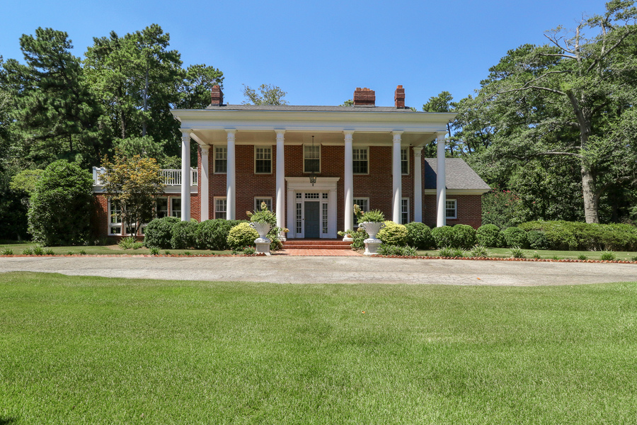 1090 N Hwy 29