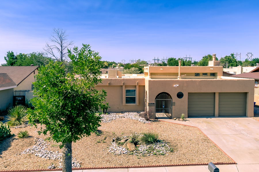 7304 Mesa De Arena NW