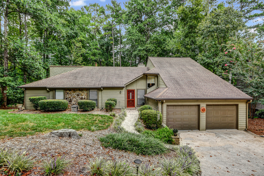 1115 Lake Drive