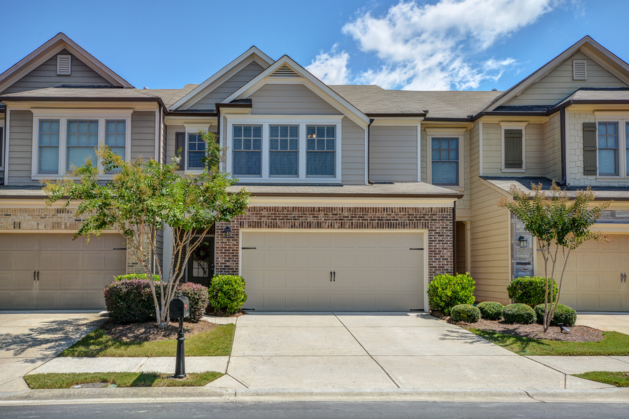 735 Middleton Place