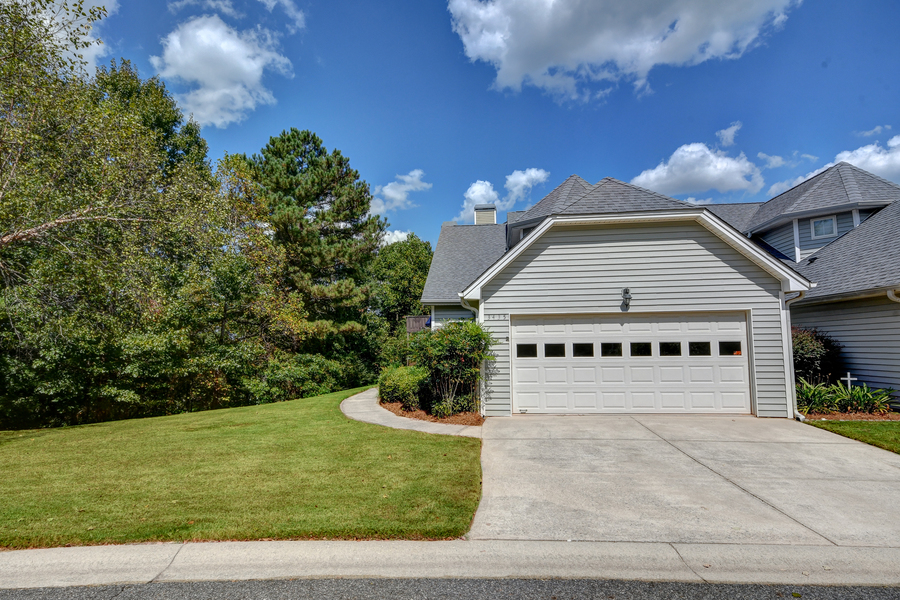 3435 Deep Cove Drive