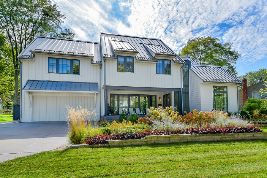 412 Blue Grass Ct
