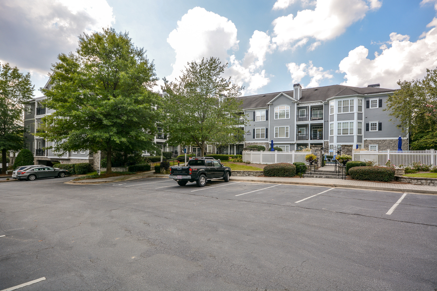 4100 Paces Walk SE Unit 1104