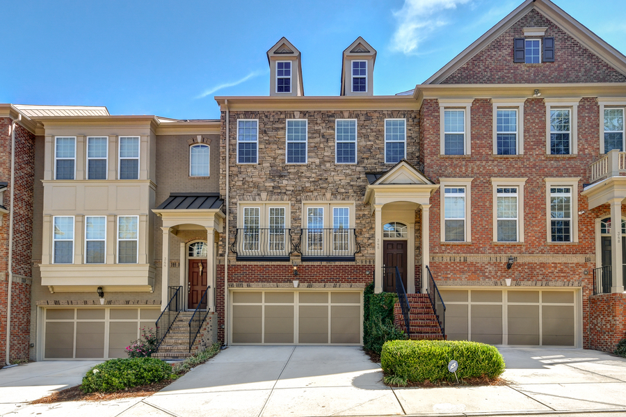 346 Ardmore Court NW