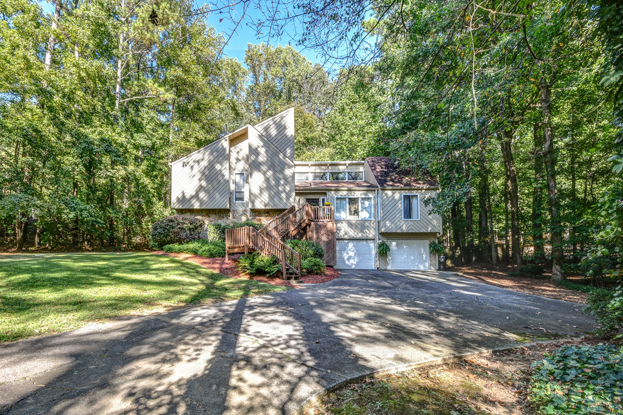 1135 Pine Grove Pointe Drive