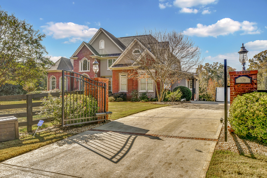 106 White Oaks Lane