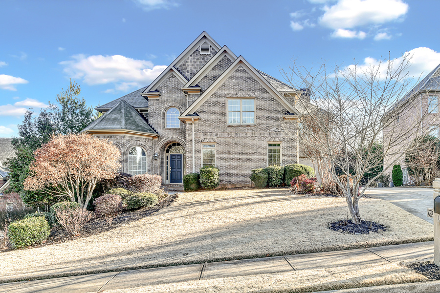 208 Woodridge Parkway 