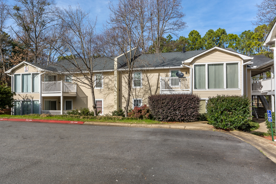207 Augusta Drive SE