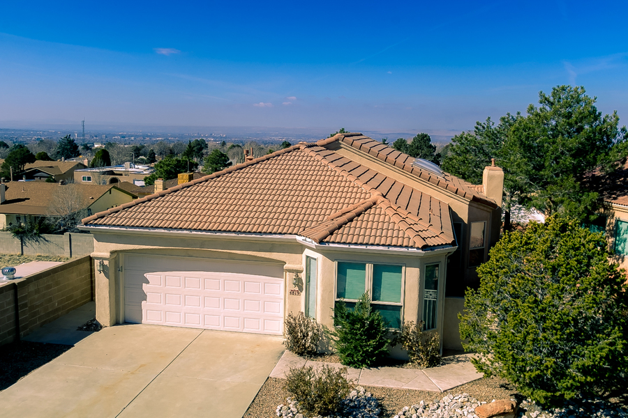 4819 Skyline Ridge Court NE
