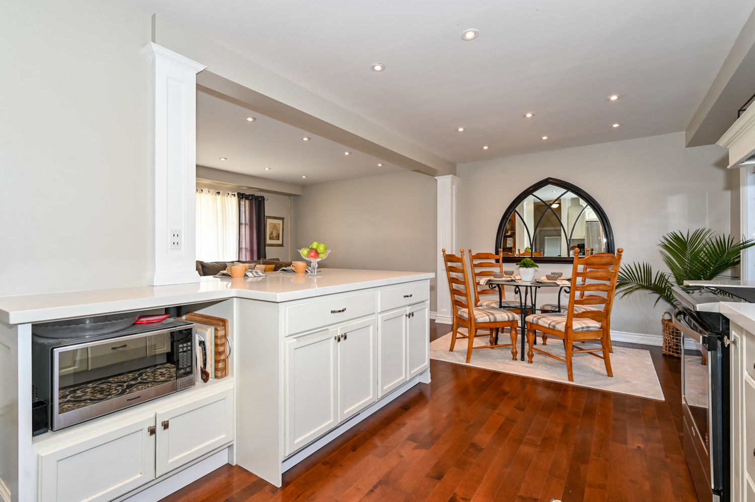 499 Harwood Dr, Oshawa, On,