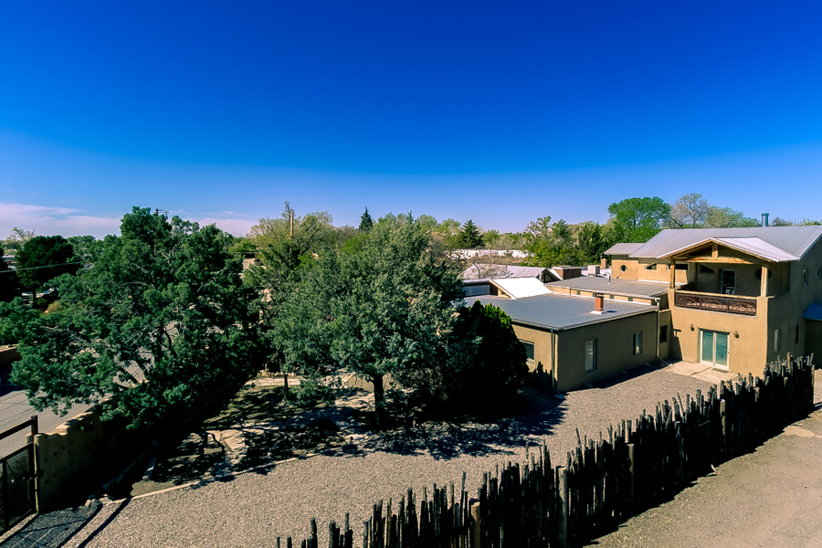 5209 Guadalupe Trail NW