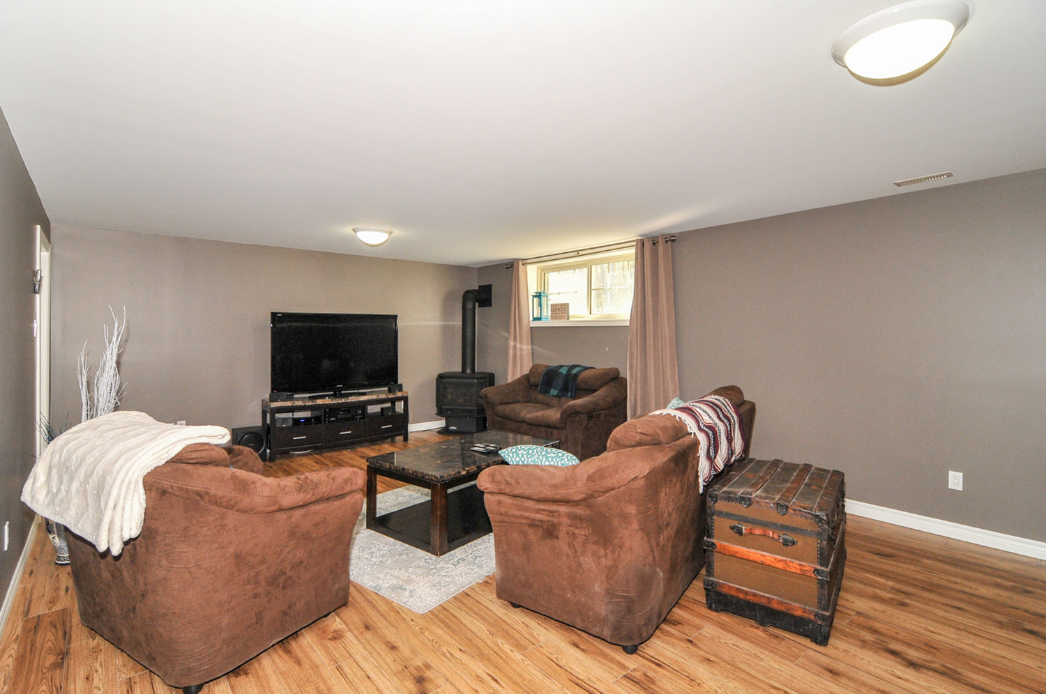 326 Riverside Dr, Bobcaygeon, On,