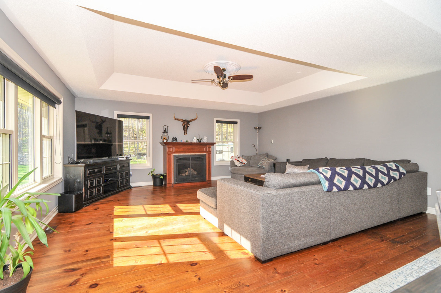 326 Riverside Dr, Bobcaygeon, On,