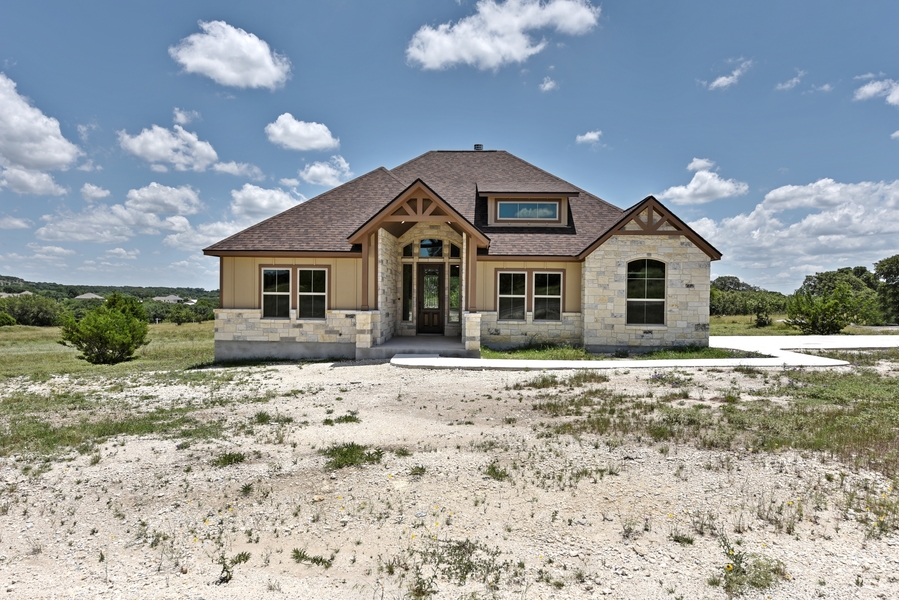 114 William Woods, Blanco , TX, 78606