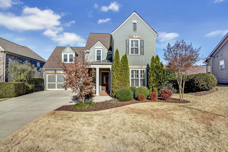502 Five Oaks Lane