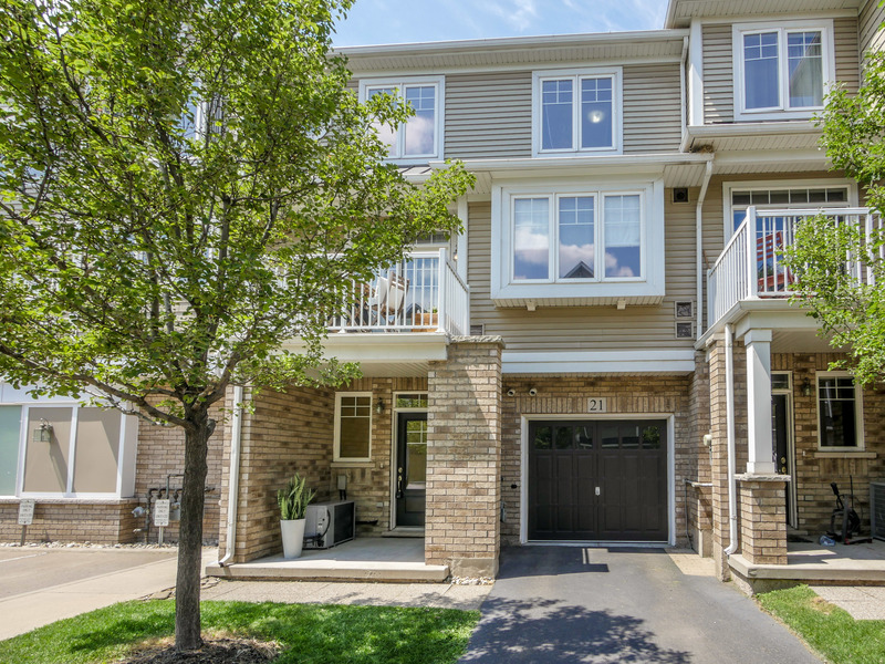 337 Beach Boulevard Unit 21, Hamilton, ON, L8H 6W4