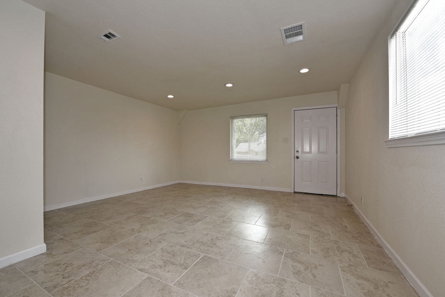 363 W. Ansley, San Antonio, TX, 78221