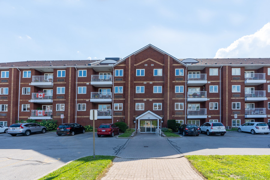 191 Lake Driveway W 306, Ajax, Ontario, L1S 7H9
