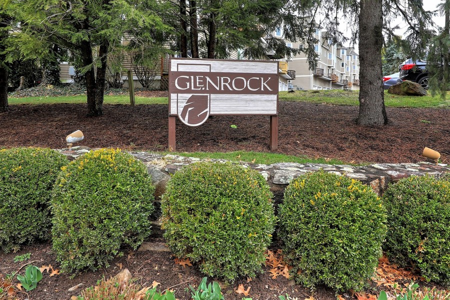 43 Glenrock Road, Norwalk, CT, 06850