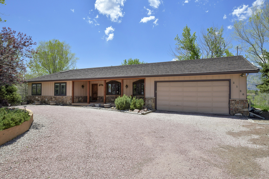 2120 Mesa Road, Colorado Springs, CO, 80904