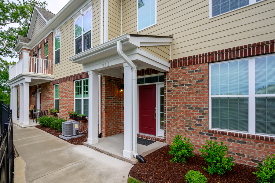 10310 Sablewood Dr Unit 211